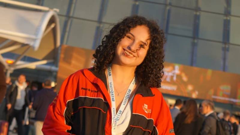 Safae, Student