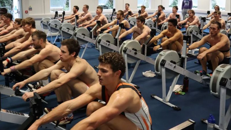 Brookes rowers using the ergs 