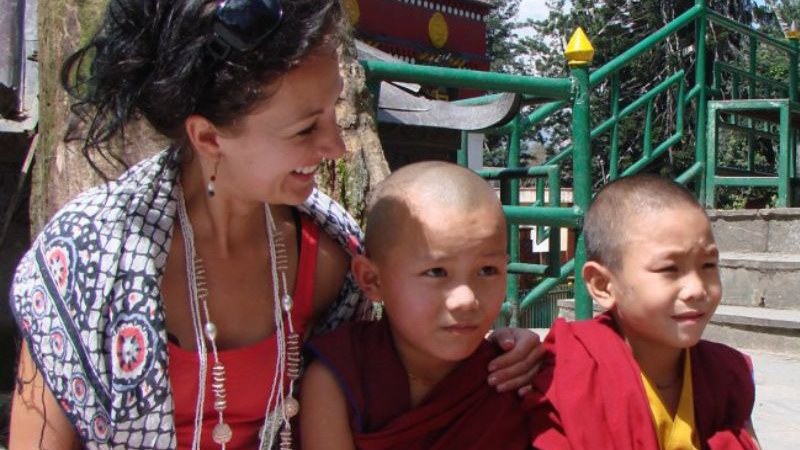 Martina with kids in Nepal