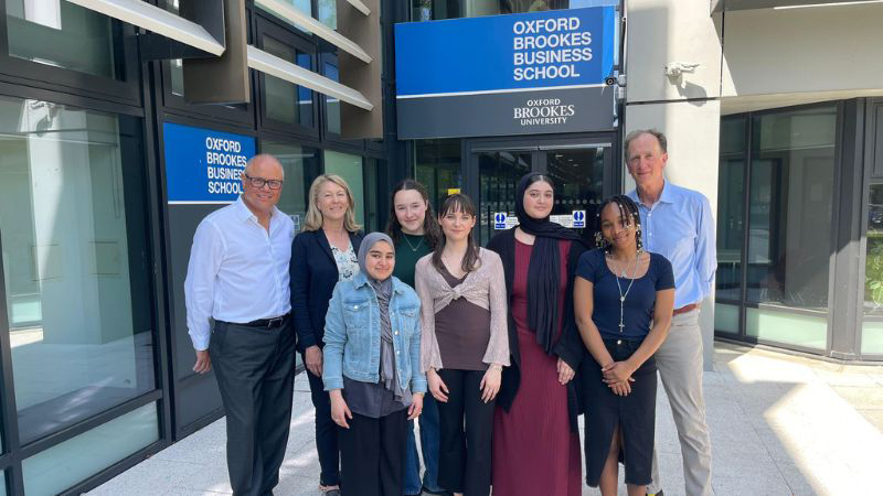 Students and industry partners tackle travel food trends