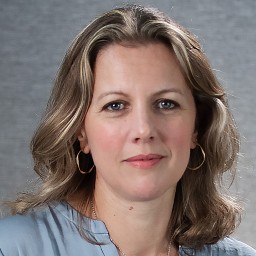 Victoria Pratt